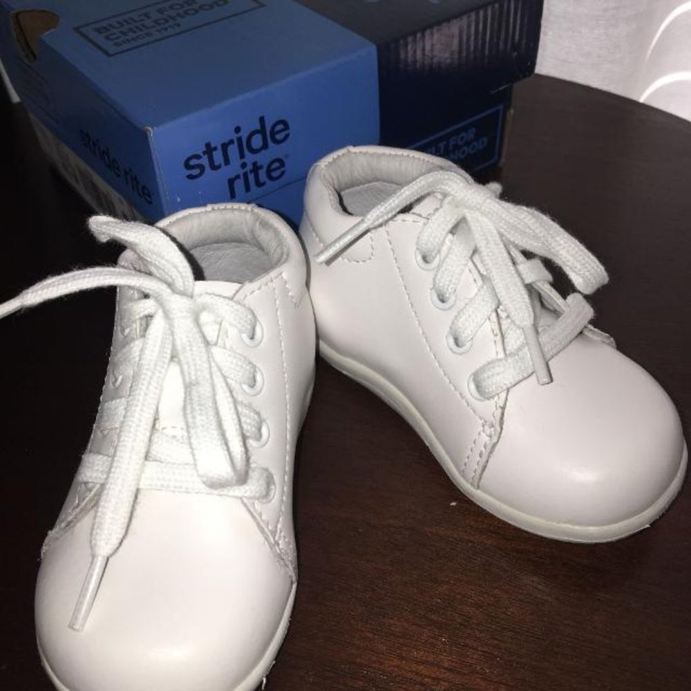 Stride Rite Elliot Boy Shoes size 4.5W
